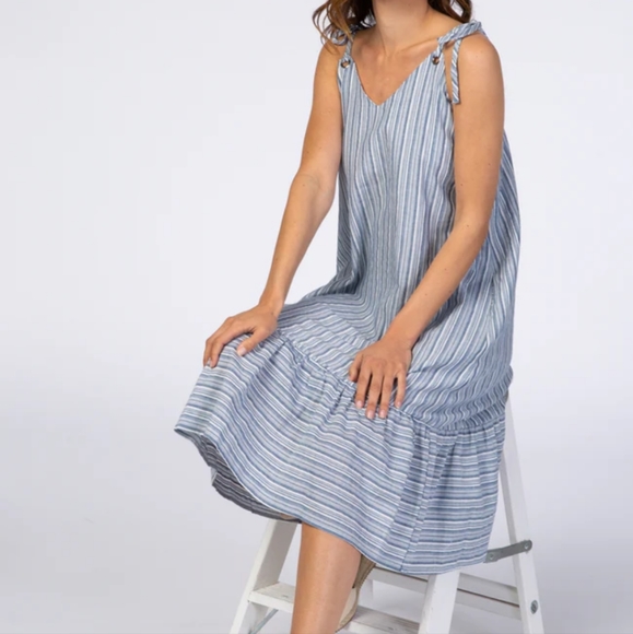 DOE & RAE Ruffle Hem Dress With Tie Straps ~ NWOT - Picture 3 of 16